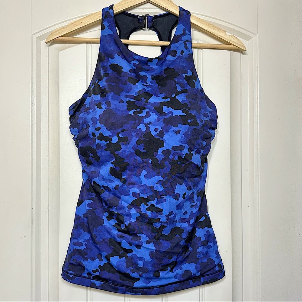 Women’s Athleta Maldives Bra Cup Tankini High Neck Swim Top Blue Camo Size 34D